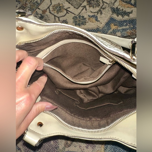 Authentic Gucci Tote Bag! - Picture 5 of 15